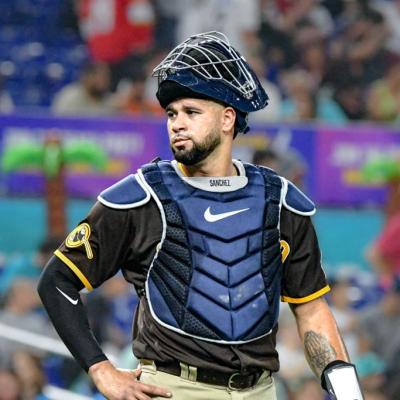Gary Sánchez firma con los Gigantes del Cibao: un refuerzo de lujo para la temporada 2025-26