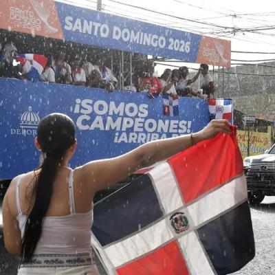 El pueblo dominicano salió a las calles para celebrar a sus héroes olímpicos de Santo Domingo 2026