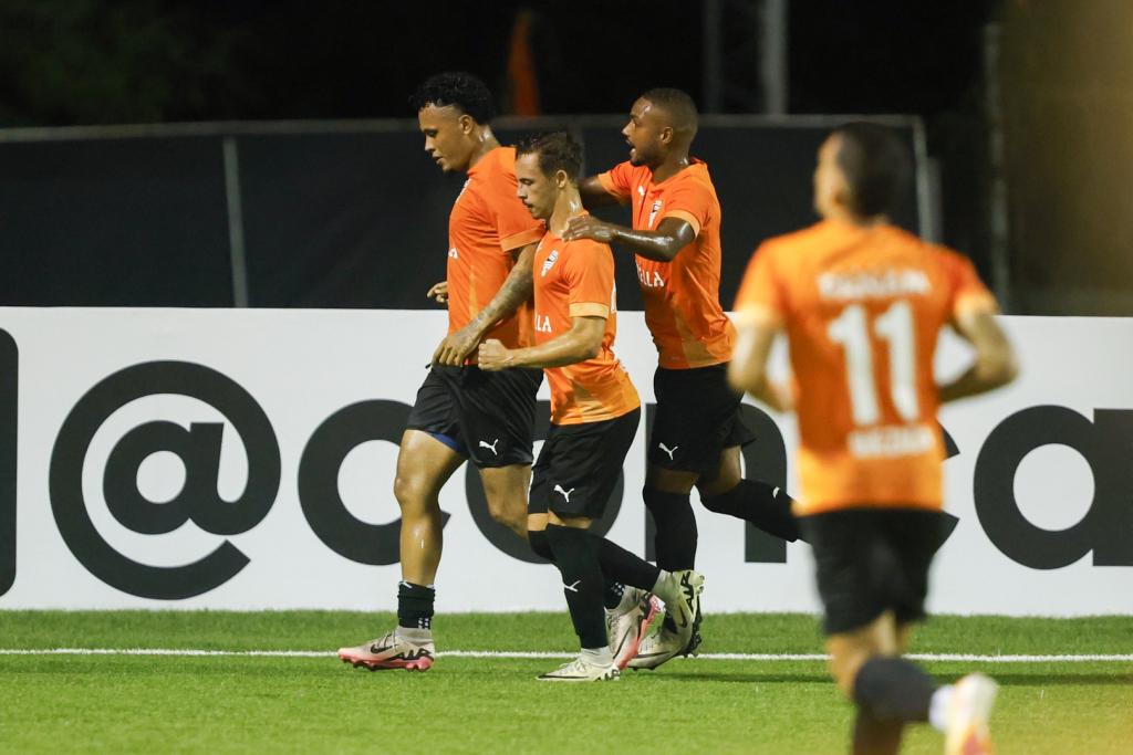 Cibao FC se impone 2-0 a Cavalier en inicio triunfal de la Copa del Caribe 2025