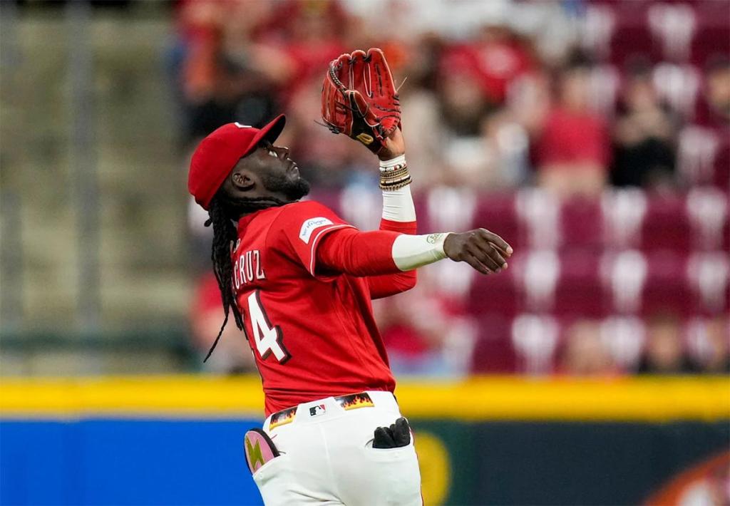 Elly De La Cruz lidera a los Reds en una sólida victoria sobre los Rockies