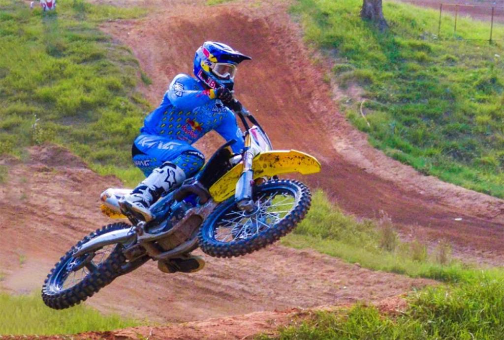 La Federación Dominicana de Motociclismo premia a 68 pilotos y exalta al Salón de la Fama