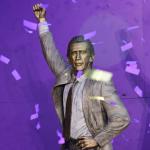 Los Lakers inmortalizan a Pat Riley con una estatua en el Crypto.com Arena