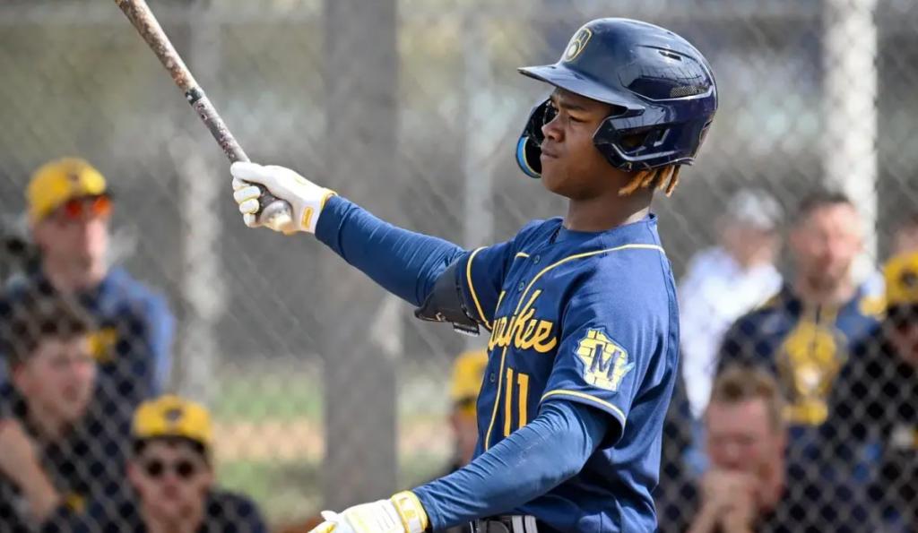 Jesús Madé emerge como el tercer mejor prospecto de la MLB a sus 18 años