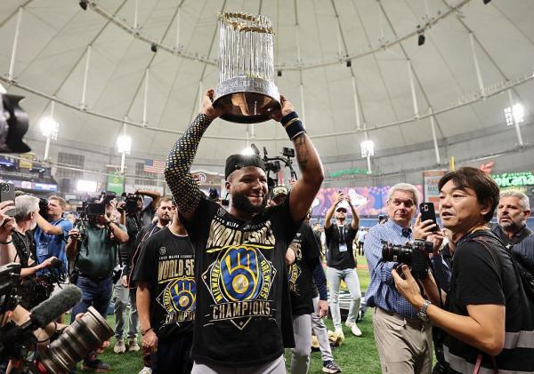Milwaukee Brewers del anonimato a la gloria: una historia de 57 años detrás del sueño