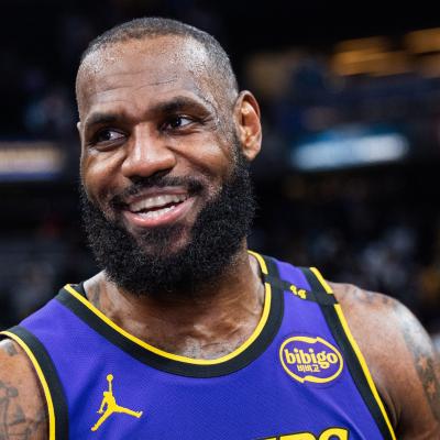 LeBron James se queda en los Lakers: estabilidad en medio del caos
