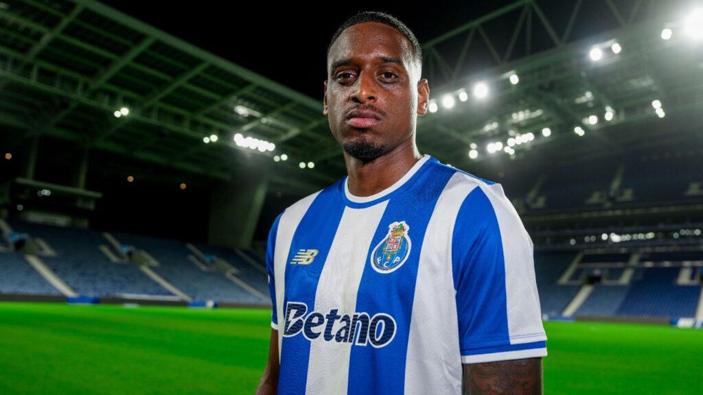 Pablo Rosario se convierte en el primer dominicano en vestir la camiseta del FC Porto