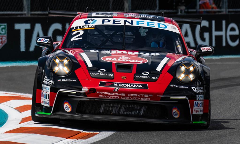 Jimmy Llibre se prepara para competir en la Porsche Carrera Cup North America en Miami
