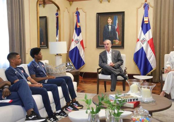 Ecos de los JCC: Abinader incorpora a los medallistas de Santo Domingo 2026 al PARNI y duplica los fondos del programa