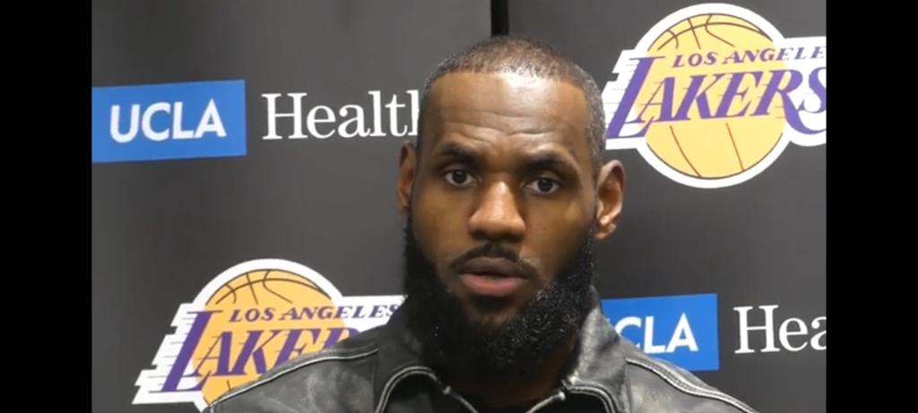 Demanda por engaño: fan de los Lakers lleva a LeBron a tribunales tras ‘falso anuncio’ de retiro