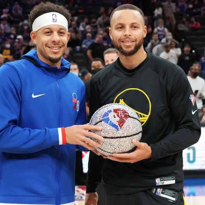Los hermanos Curry por fin se reúnen: Seth firma con los Warriors y jugará junto a Stephen