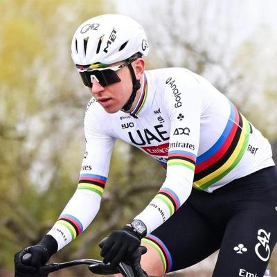 Tadej Pogačar pasa con éxito por el quirófano en Barcelona tras su dura caída en La Vuelta