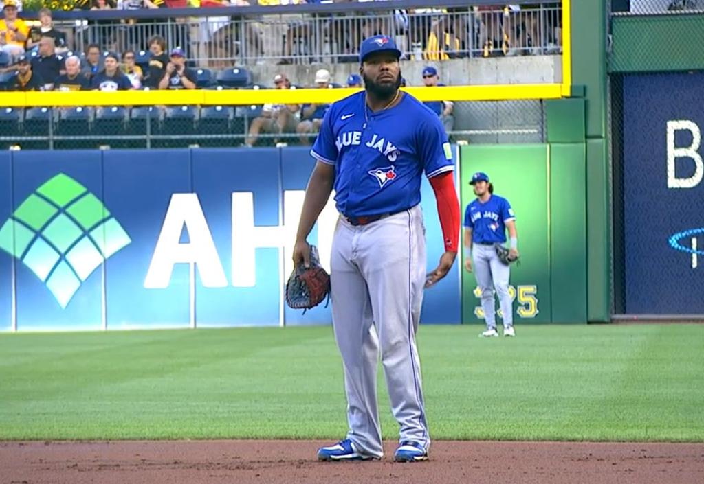 Vladimir Guerrero Jr. abandona juego por rigidez en el tendón de la corva