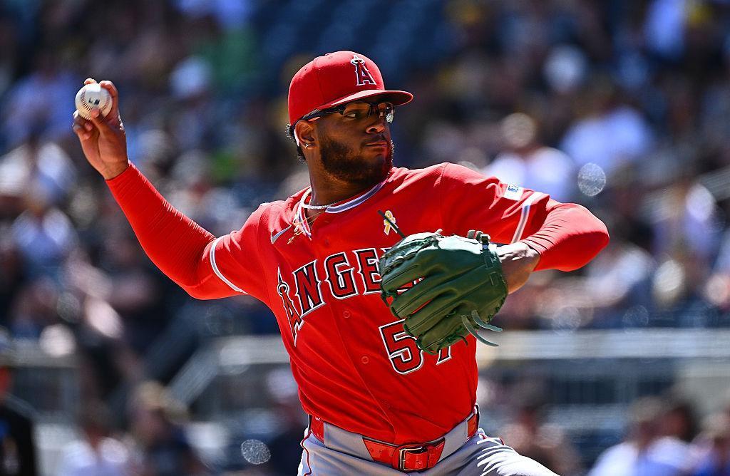 Los Piratas sobreviven a una joya de Walbert Ureña y vencen 1-0 a los Angels