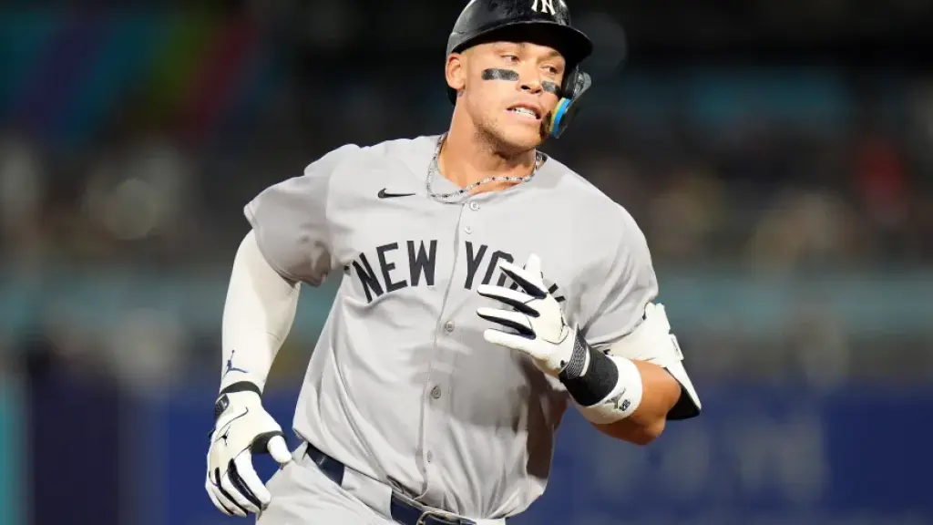 Yankees empatan récord de la franquicia con 9 jonrones en victoria 13-3 sobre Rays